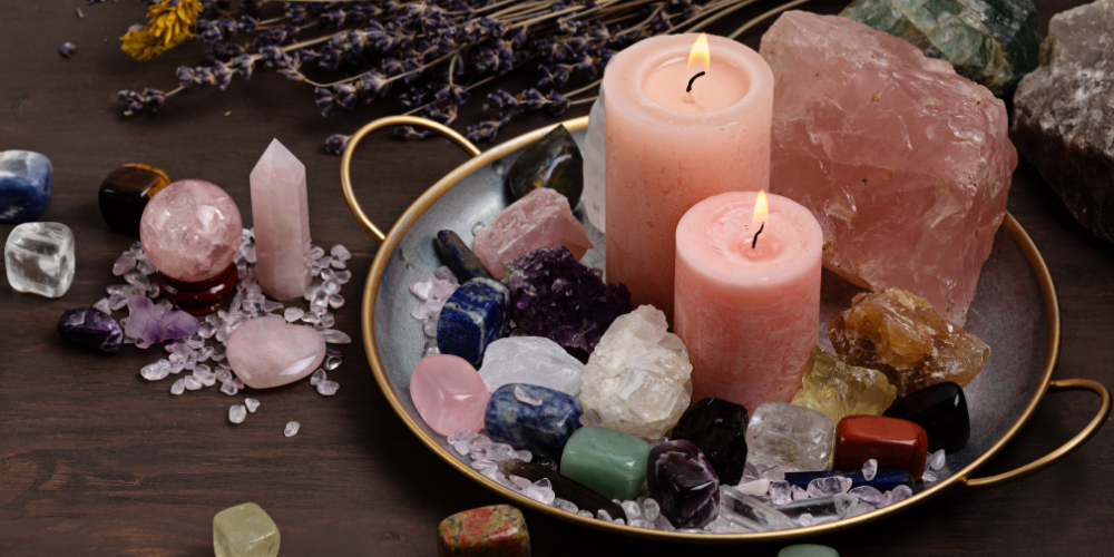 Witchcraft Altar Tips. How to organize crystals.